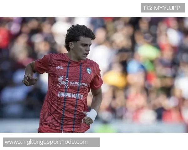 国米与那不勒斯关注20岁右后卫帕莱斯特拉引发转会热潮